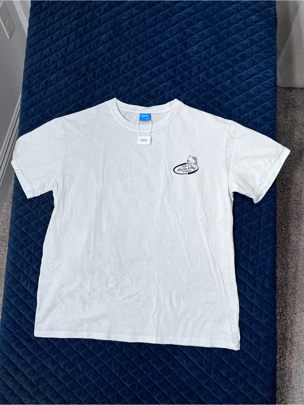 Hollo Kitty White Short-Sleeve Graphic Tee - 11nm Tag - Love it is minnow -